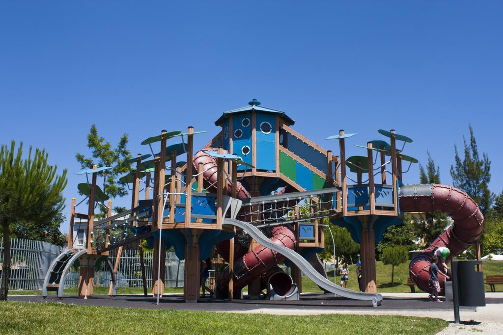 Homestay Porto's City Park & Surf Beach *